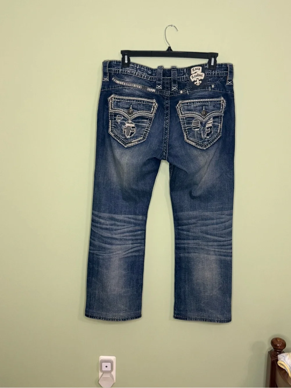 Rock revival Benson jeans,‎ 36 X 29 relaxed straight boho distressed y2k flap
